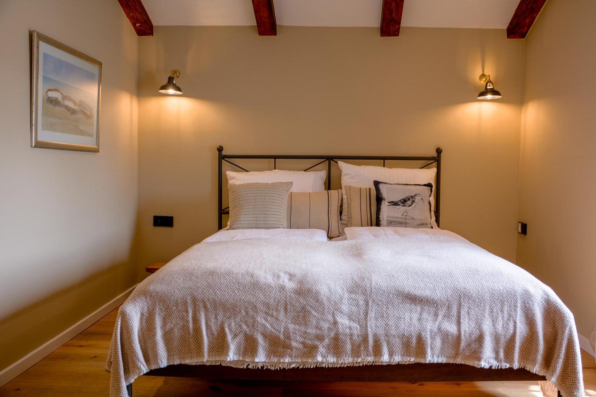 Villa Cosy Getaway à Gostinjac Extérieur photo